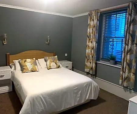 Hotel The Royal Oak 2*
